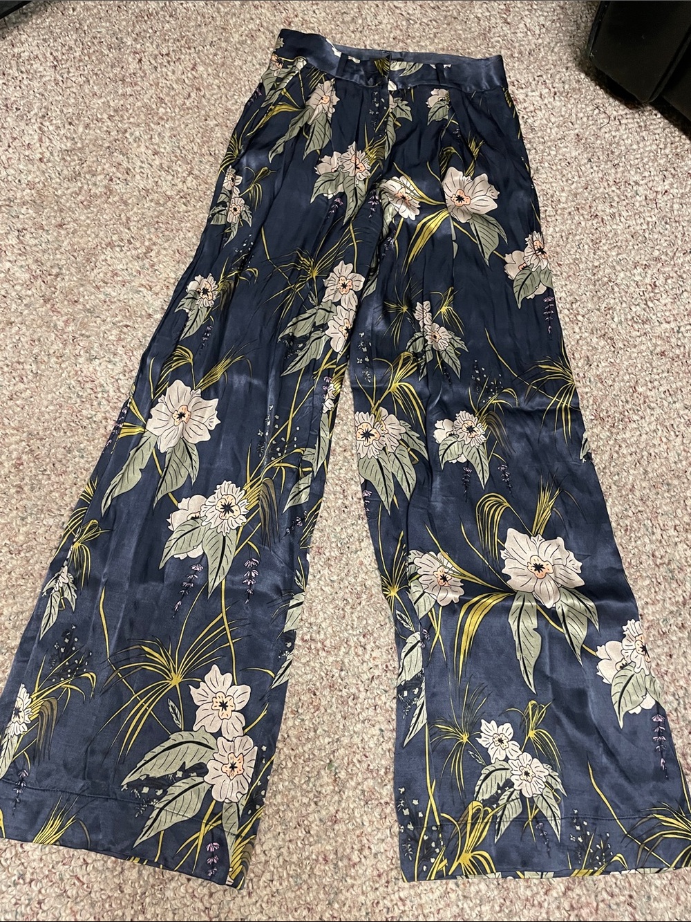 Soaked in luxury Navy Floral Wide-Leg Satin Pants- new